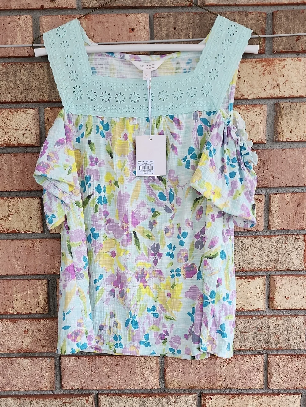 Lauren Conrad Size XS Floral Cold-Shoulder Women's Top with Eyelet Yoke - Mint - Picture 1 of 7